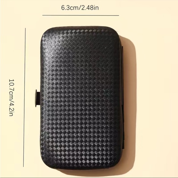 7 Piece Manicure Set - Black and Red - Picture 2 of 7